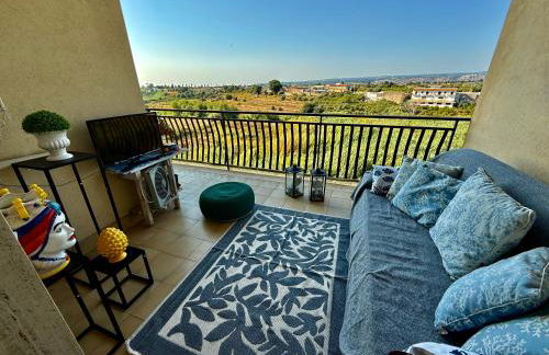 Seb's Flat - Home of the Sun & Colors, Free Wi-Fi , AC, SmartTV - Foto 10