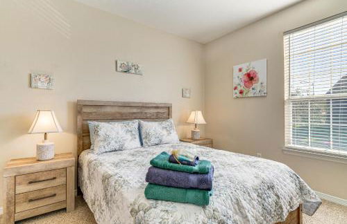 2 Mi to Texas AandM Unit with Pool and Hot Tub Access - Photo 12