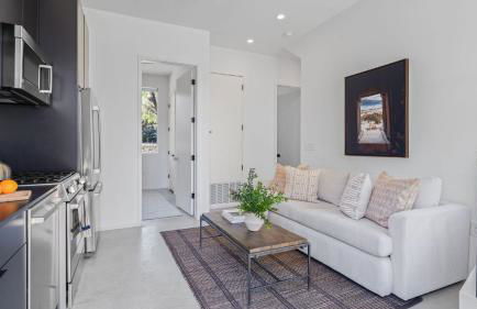 Sleeps 32 Private Compound w Putting Green Bouldin Collective by AvantStay - Foto 36