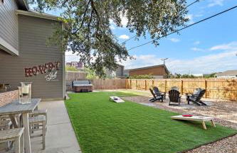 Luxury 5 BR 4 Bath, Hot Tub, Outdoor Kitchen, Across Street from Kyle Field! - Foto 11