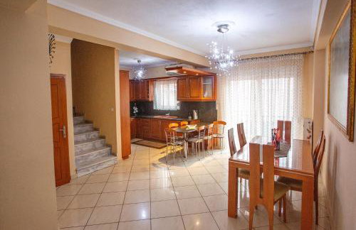 Villa George - Foto 8