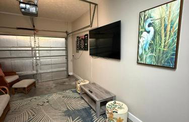 Beach Days, Nightlife Nights, East End of PCB - Foto 42