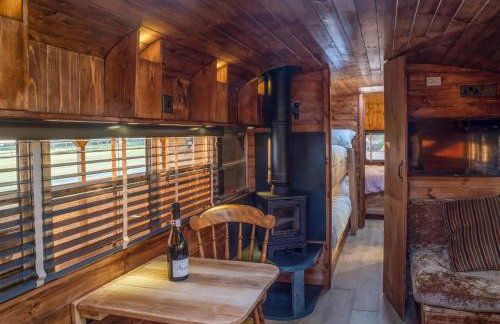 American School Bus - 1 Bedroom - Blossom Farm - Tiers Cross - Foto 36