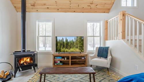 Lakefront Cabin with Private Dock Kenoza Den - Foto 3