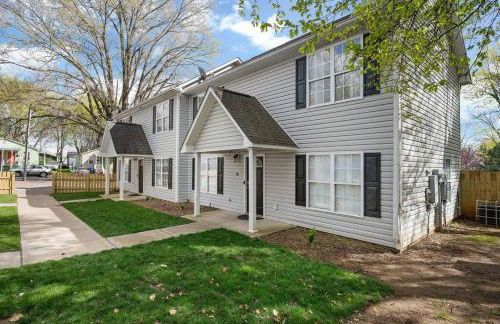 DT/2 Spacious 3BR Suites/FreeParking/SelfCheckin - Foto 1