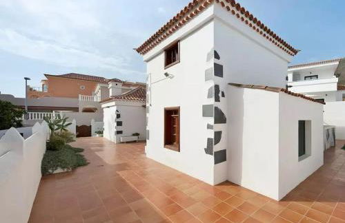 Villa La Relva - Terraza y Jacuzzi - Foto 10