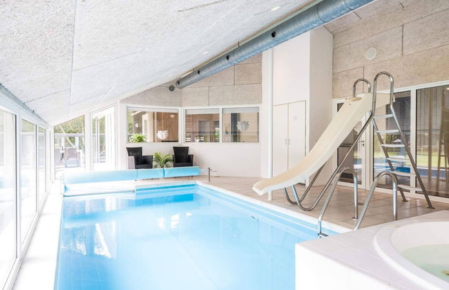 8 Person Holiday Home in Norre Nebel - Photo 5