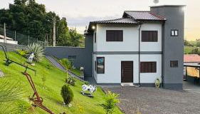 Casa do Delei - Linda casa com piscina em Orleans - Foto 2