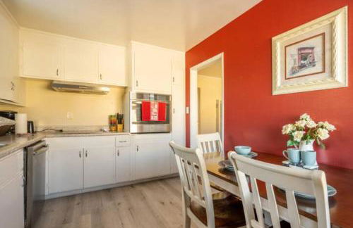 Luxury stay near Santana Row for vacation/business - Foto 15