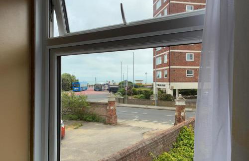 OceanNest-3 Bedroom Apartment free parking, EV 22kW - Foto 23