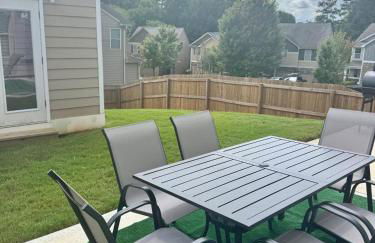 4 Bedrooms Private Backyard Smoke Room Garden Tub - Foto 23