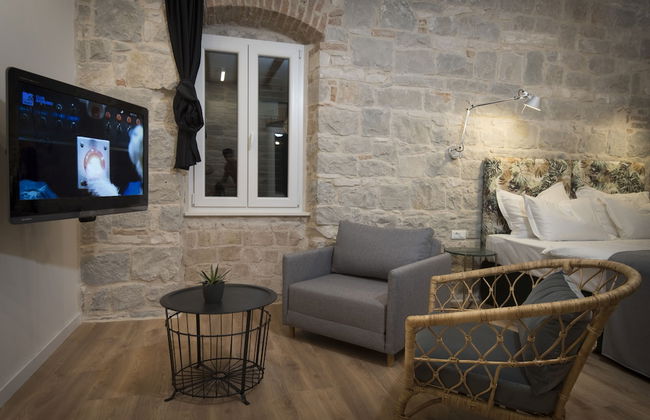 Emarconi history&luxury in Split center - Photo 43