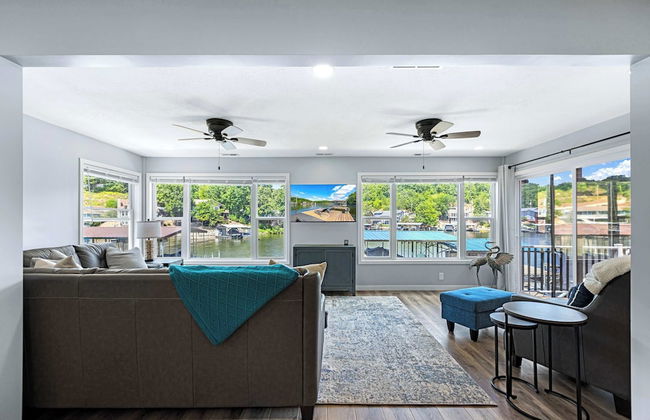 The Lake Shack Waterfront Life - Photo 14