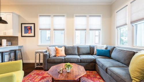 Discover the Riverwalk from New Craftsman Family Home - Foto 3