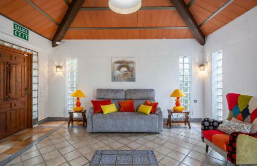 Villa La Font with pool and bbq - Foto 33