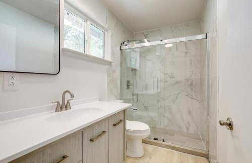 4 Mi to Folsom Lake Modern Home with Patio! - Foto 16