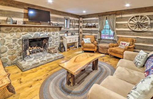Cozy Creekside Mountain Escape w/ Hot Tub! - Foto 1