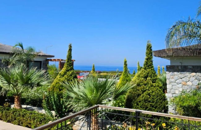 Serene Three-bedroom Retreat in Unforgettable Setting - Foto 36