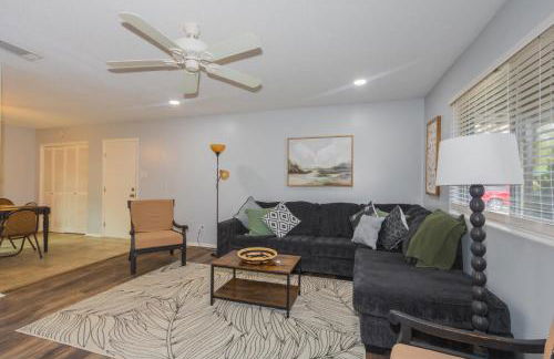 Cheerful 3 BR 2BA Home in Great Neighborhood! - Foto 10
