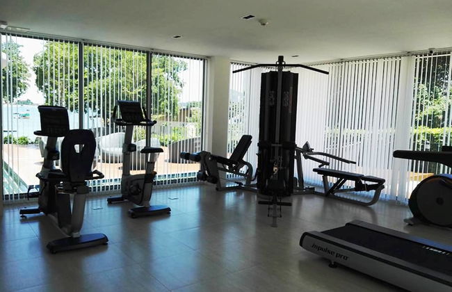 Sonrisa Sriracha - Photo 55