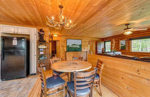 Game Room, Hot Tub! Cabin 9 Mi to Big Boulder Mtn - Foto 7