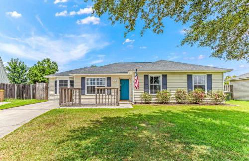 Screened Porch, Firepit, Patio! Peaceful in Pooler - Foto 7