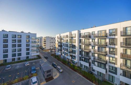 Elegant Apartment in Warsaw with Parking and Desk for Remote Work by Noclegi Renters - Foto 27