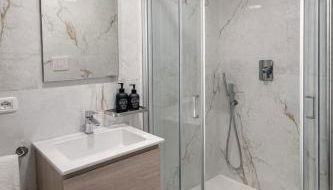 Rama Apartments - Foto 4, towels, Shower