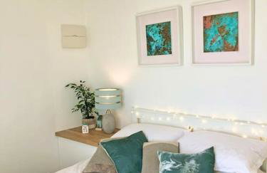 The Cuckoo's Nest - A Romantic & Peaceful Hideaway - Photo 26