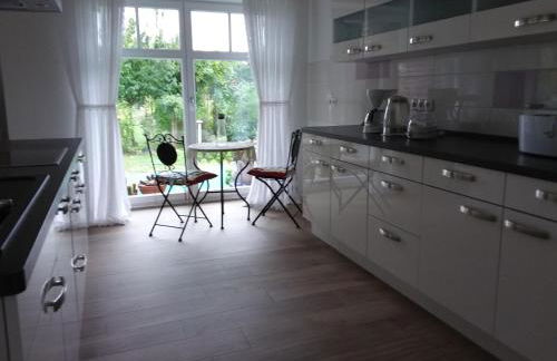 Haus Rosengarten- Ruhige Ferienwohnungen im Grünen - Foto 43