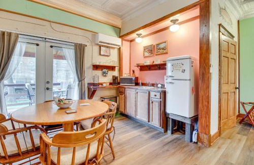 Walk to White River Cozy Studio, Driftys Hideaway - Foto 1