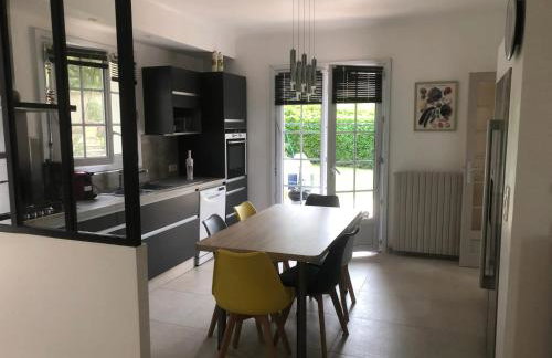 Villa élégante à Céreste avec piscine privée et jacuzzi - Foto 8