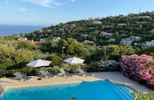 Provenzalische Villa l'Équilibre - mit Meerblick und privatem Pool by Riviera HomeLife - Foto 2