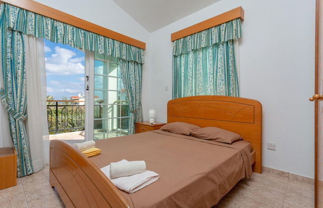 Villa Iliada Large Private Pool Walk to Beach A C Wifi Car Not Required - 2143 - Foto 20