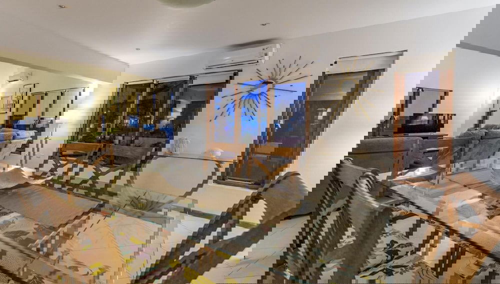 Villa Salina - 5BR w Pool Jacuzzi Sauna - Foto 1, Habitación