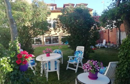 Boleta A 5 minutos de León, casa con jardín - Foto 3