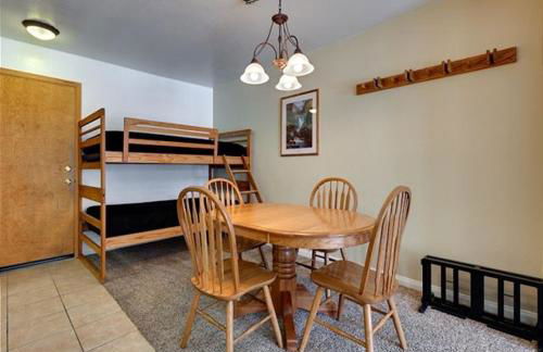 St Anton Courtyard View Ski-In and Out 1 Bedroom Condo - Foto 11