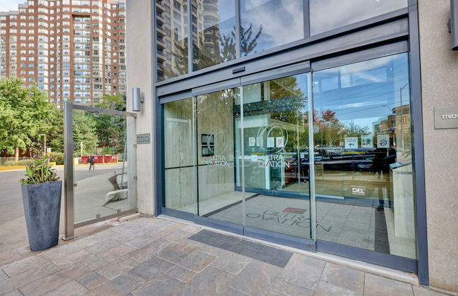 Grand Royal Condos -Mississauga SQ One - Photo 27