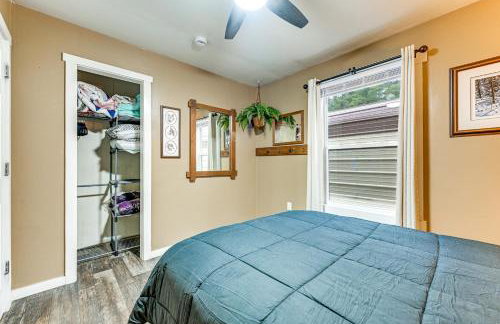 1 Mi to Lake Arbutus Pet-Friendly Home, Fire Pit - Foto 19