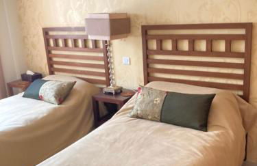 Modern Apartment in Benahavis Village Centre with Underground Parking - Photo 28