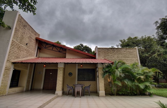 Tiki Farms – Polynesian Boutique Resort, Karjat - Foto 78