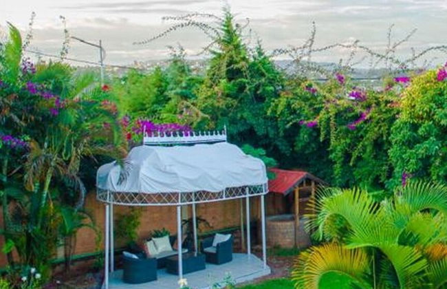 Room in Villa - Comfortable and Welcoming Suite With Terrace Overlooking the Lake - Foto 20