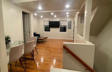 Chic 4 Br, 2Ba Apt in SE DC - Photo 14