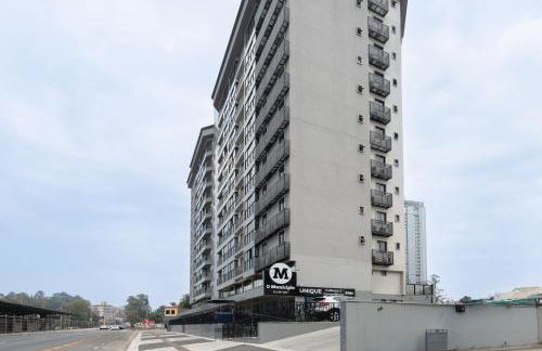 Localização Central! A 450 metros da Vila Germânica Loft com Piscina, Ar-Condicionado, Wi-Fi, Cozinha completa, Garagem Privativa, Espaço Zen, Academia, Sauna, e Mercadinho 24h - Foto 35