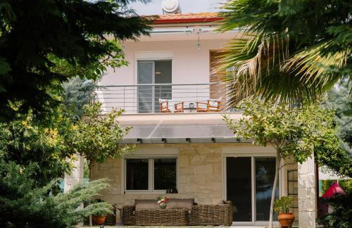 Sani Eclectic Family Villa, private garden - Foto 3