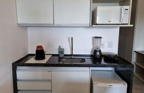 Apê na orla com vista pro mar e limpeza diária - Foto 3