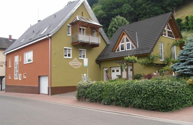 Yuan Comfortable Holiday Residence - Photo 1