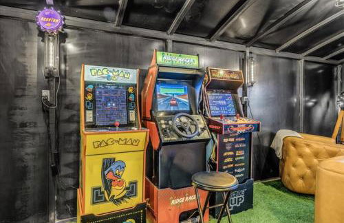 Underground Bunker - Photo 16