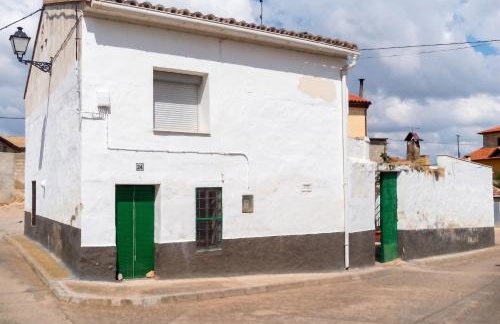 Charming House in El Poyo del Cid with Garden and Terrace - Foto 29