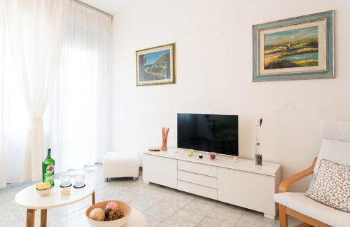 Godi Fiorenza Suite - Duomo a 15 Minuti e Aeroporto a 4 Minuti con Tramvia T2 - Foto 6